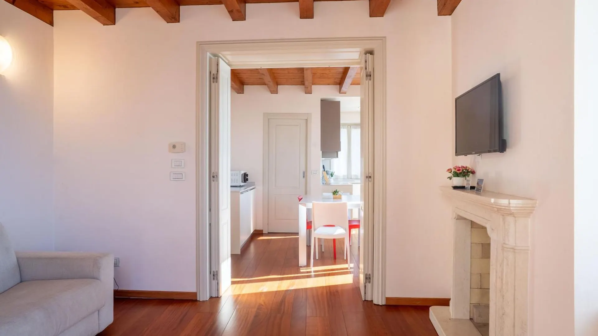 Luce Apartment Gargnano 0*,  Ιταλία